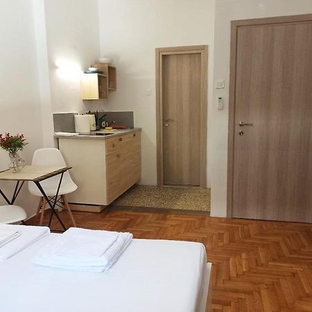 Appartement Rustic Studio à Athènes Extérieur photo